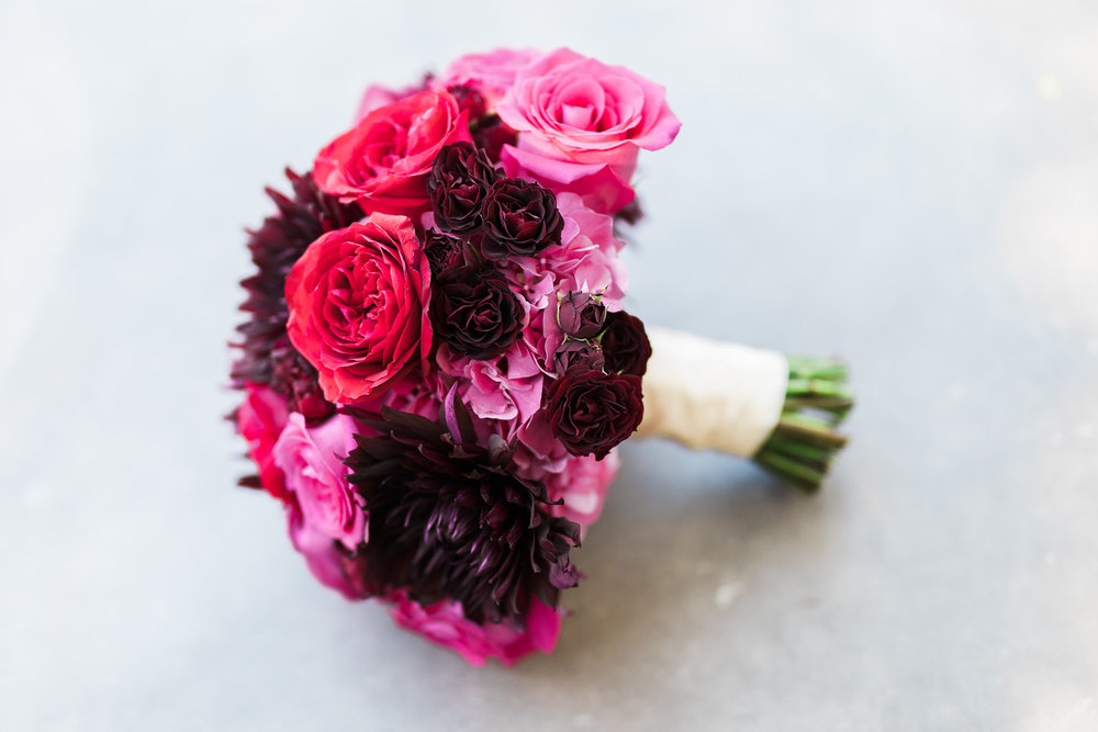 Tight Bouquet - Florist: Organic Elements Photo by: Alex W Photography